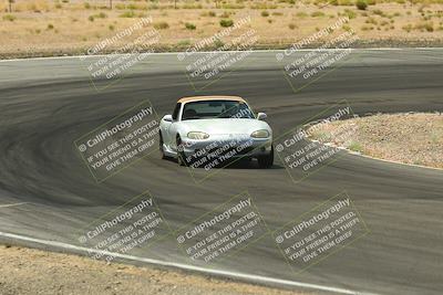 media/Jun-01-2025-CalClub SCCA (Sun) [[eae223c5dd]]/Group 1/Track Event 4/